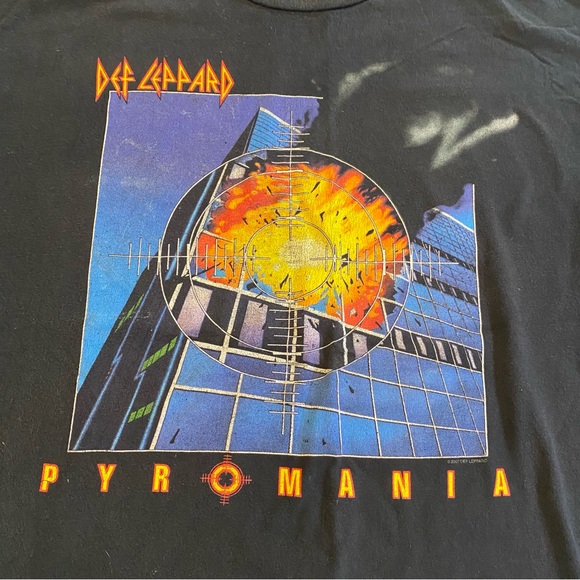 Def Leppard Pyromania tee SZ XL GUC, Tultex, chest 20”, length 28” sleeves 6” - Picture 5 of 6